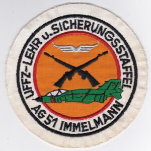 An embroidered patch with the words luftwaffe.