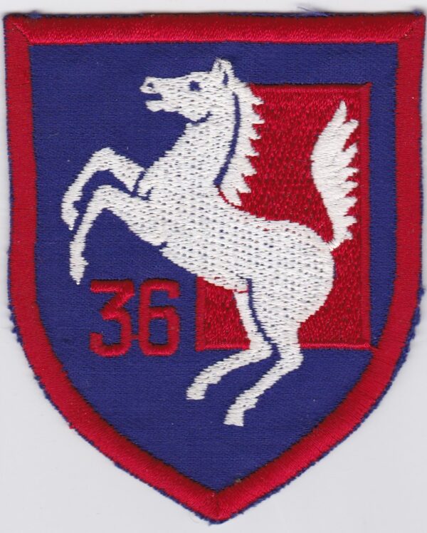 A patch with a horse on it.