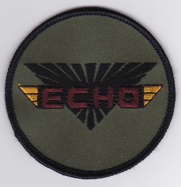 A patch with the word echo on it.