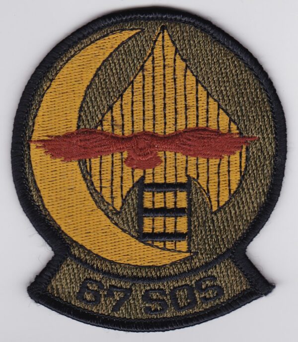 A patch with an eagle and a crescent on it.