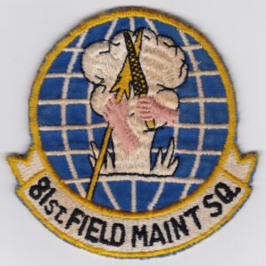 A patch with the words 882 field maint sq.