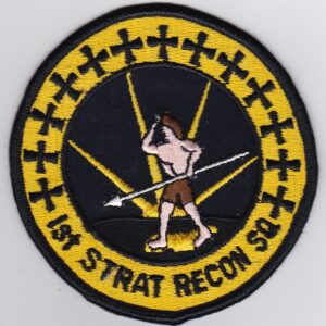 A patch with the word strat recon on it.