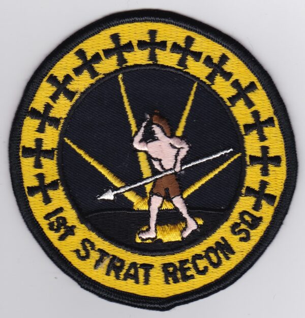 A patch with the word strat recon on it.