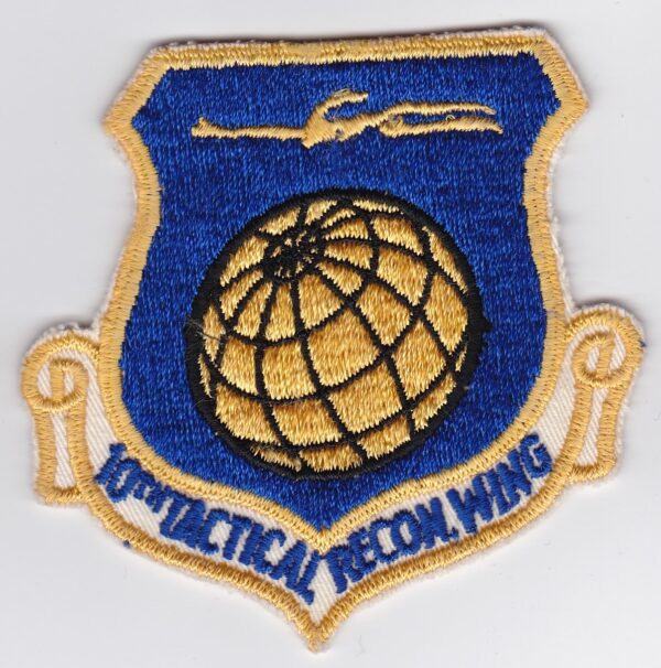 A patch with the words tactical recovery wings on it.