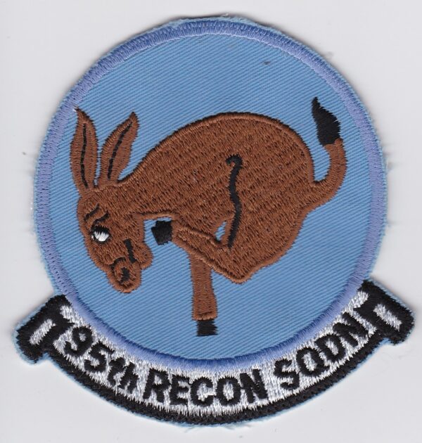 A patch with a donkey on it.