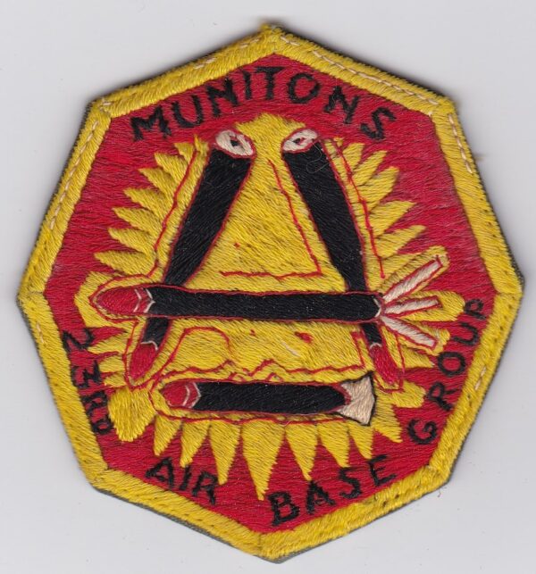 A patch with the words murton's air base group.